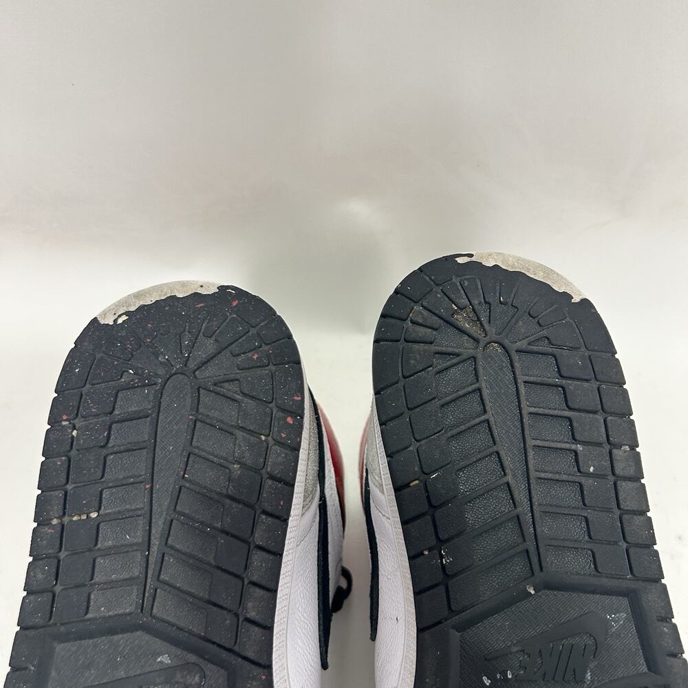 Nike Air Jordan 1 Retro High “Light Smoke Grey” - Picture 10 of 10